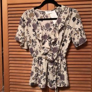 NWT Sienna Skye Floral Blouse Size S!!!